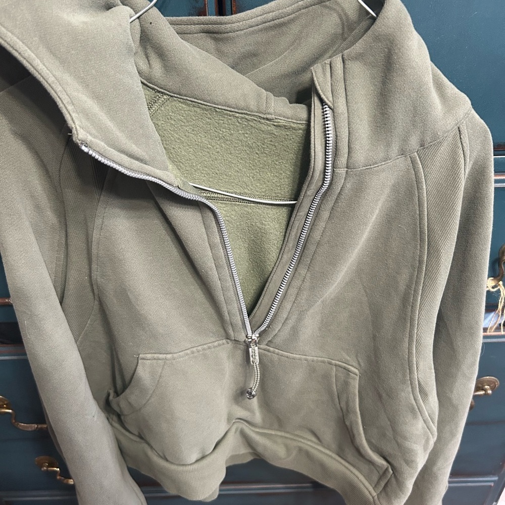 Lululemon Athletica Olive Green Jacket​
